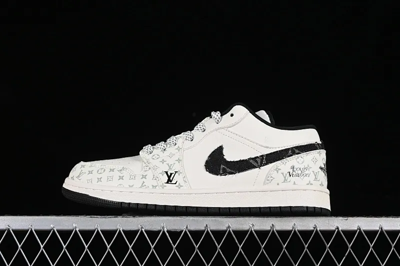 All categories Air Jordan Jordan series basketball shoes Air Jordan 1 Low High-end customized low-top sneakers Air Jordan 1 Low AJ1 Joe 1 LV joint-black denim print High-end customized low-top basketball shoes SJ9950-006
